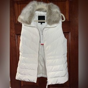 Talbots Puffer White Women Vest with removable fur